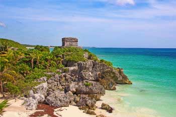 Playa del Carmen is an accesible tourist destination Playa del Carmen is an accesible tourist destination